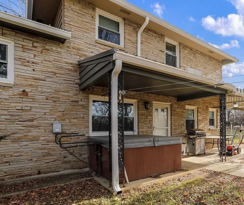 Slide of Columbus Exterior