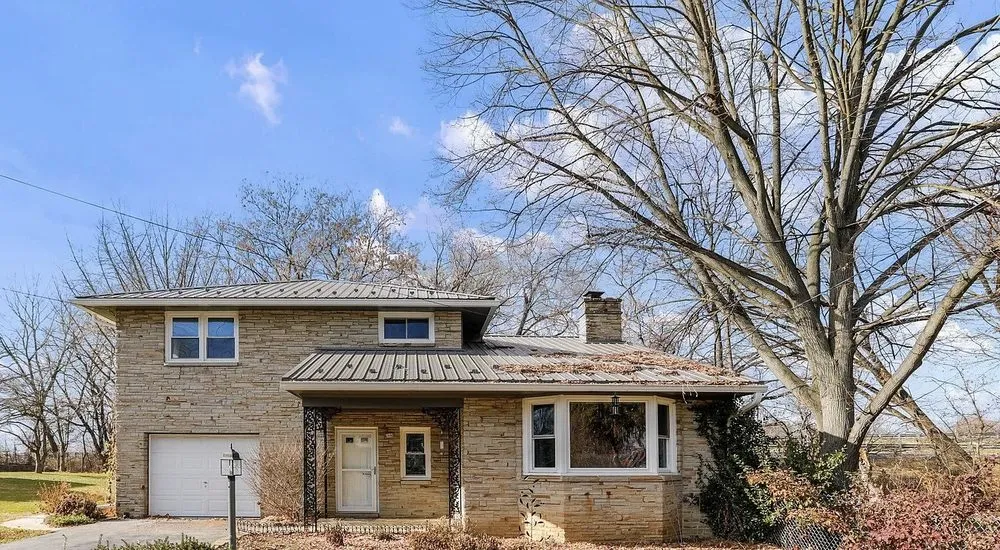 Slide of Columbus Exterior