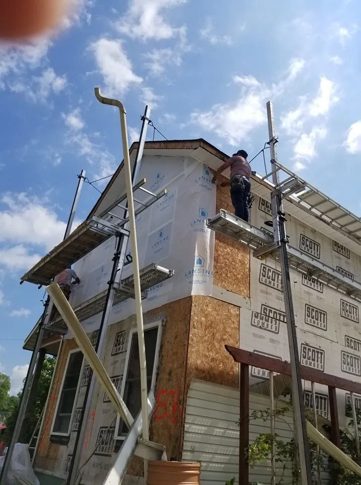 Slide of Columbus Windows and Siding Company