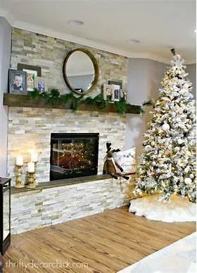 Slide of Combat Contracting