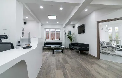 Slide of Combat Contracting