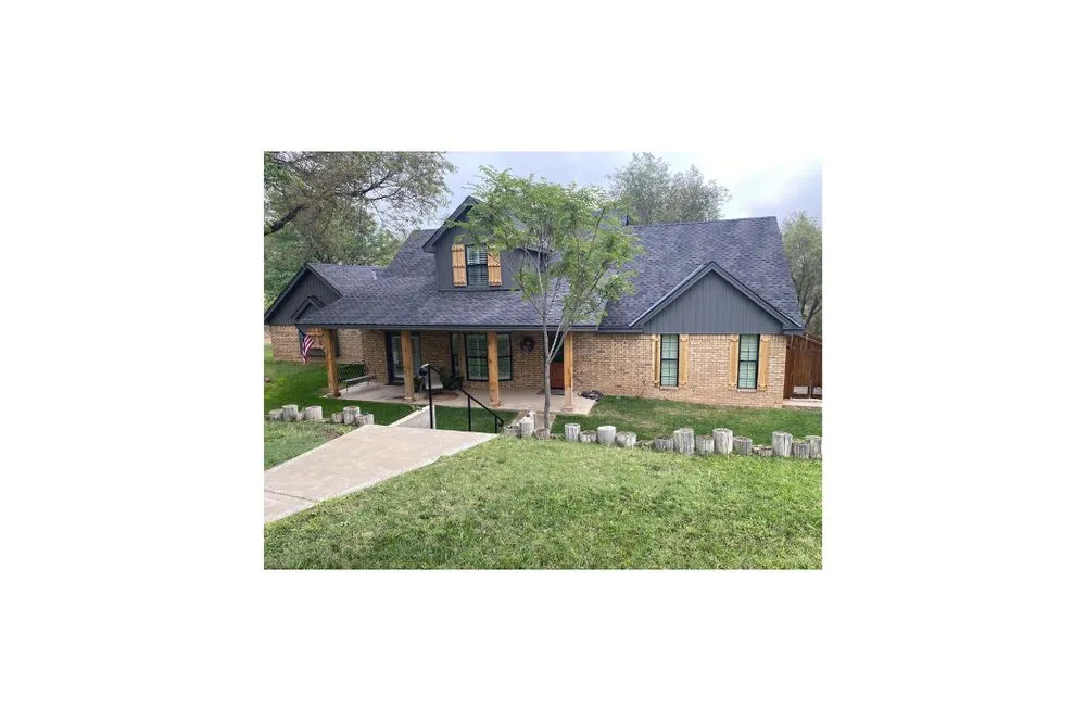 Slide of CoMitted 365 Roofing & Exteriors