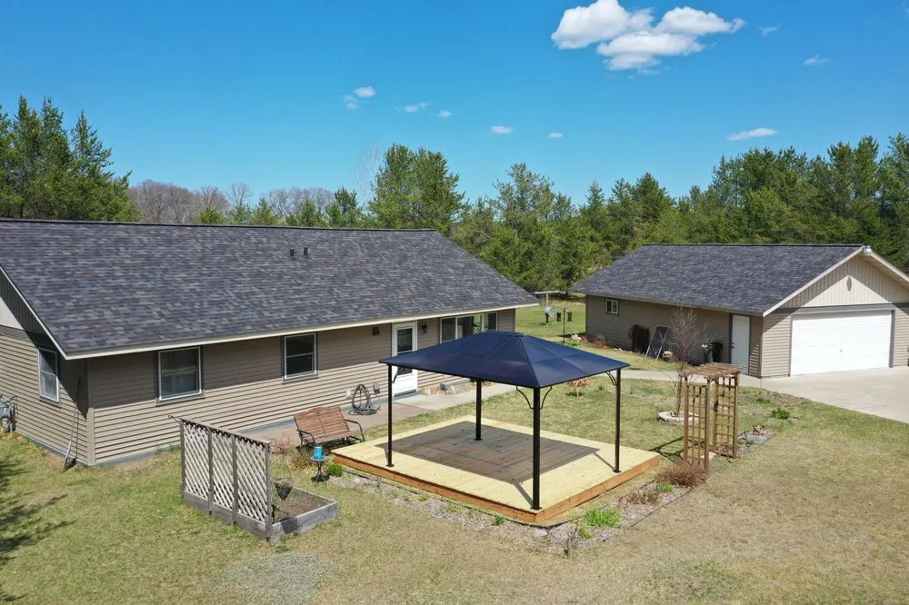 Slide of CoMitted 365 Roofing & Exteriors