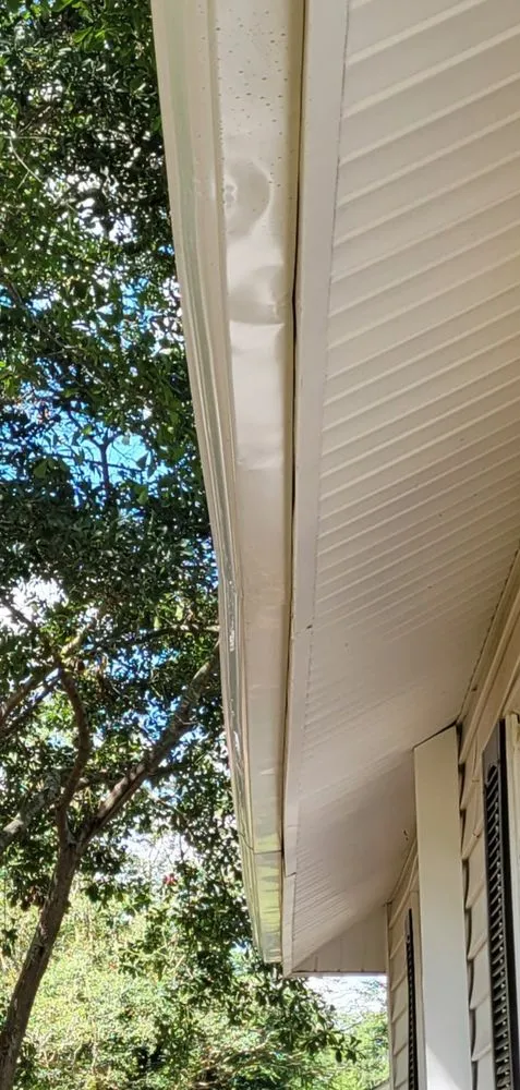 Slide of Commendable Light Construction