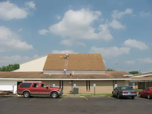 Commercial & Industrial Services Logo