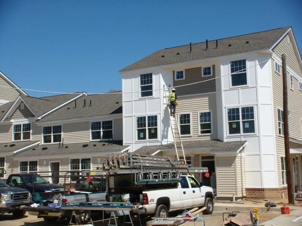 Slide of Commonwealth Construction