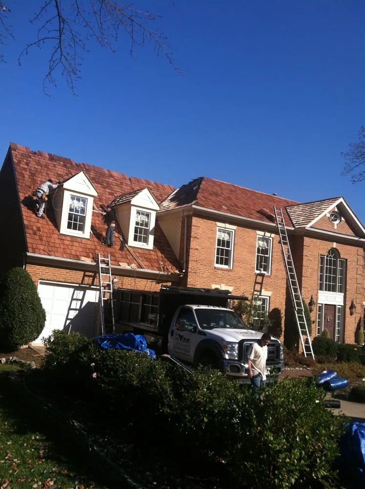 Slide of Commonwealth Roofing & Siding