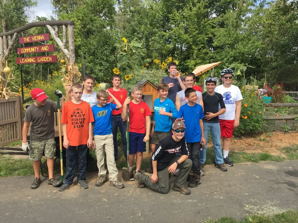 Slide of Commonwealth Roofing & Siding