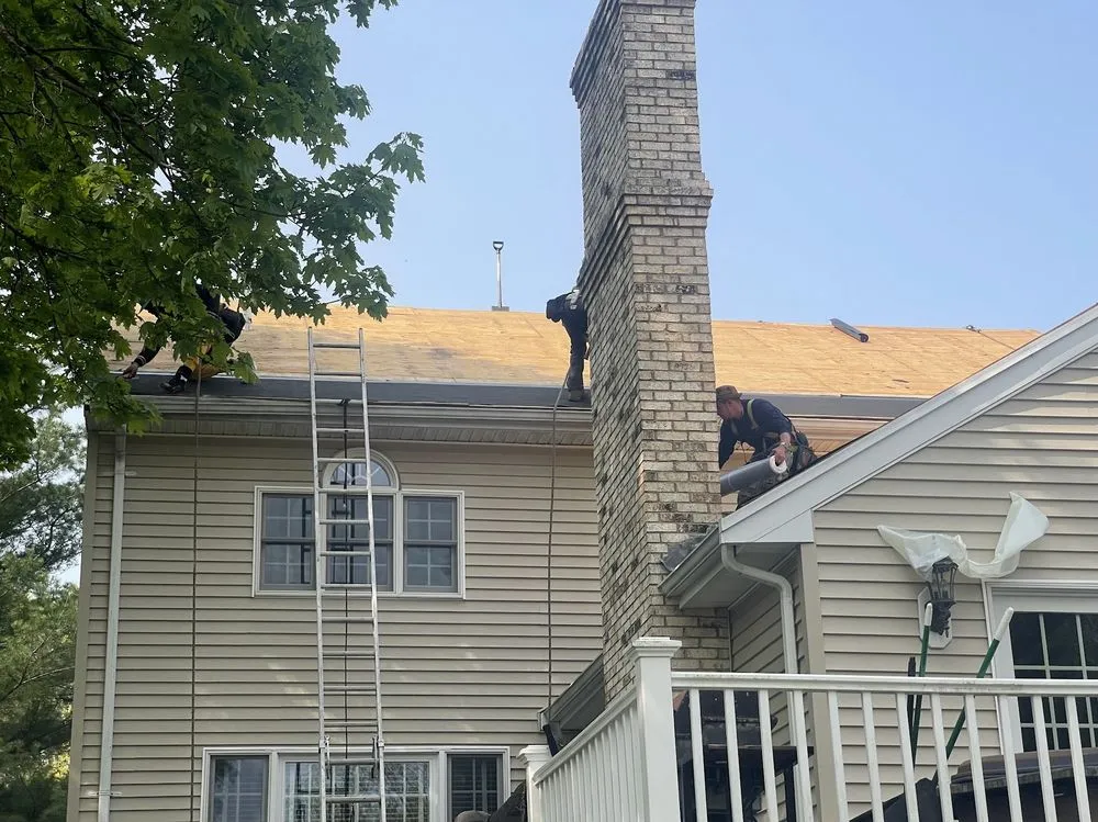 Slide of Commonwealth Roofing and Siding