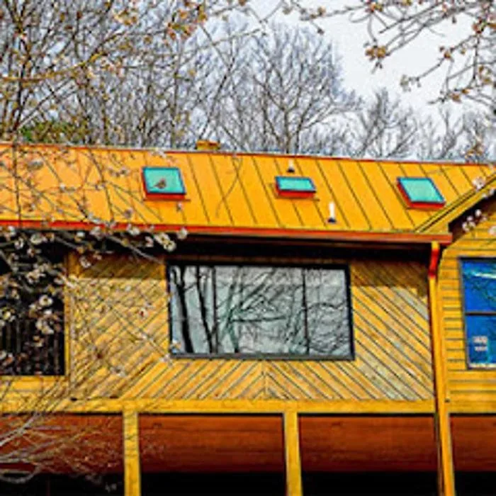 Slide of Commonwealth Roofing Specialists