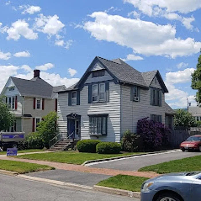 Slide of Commonwealth Roofing Specialists