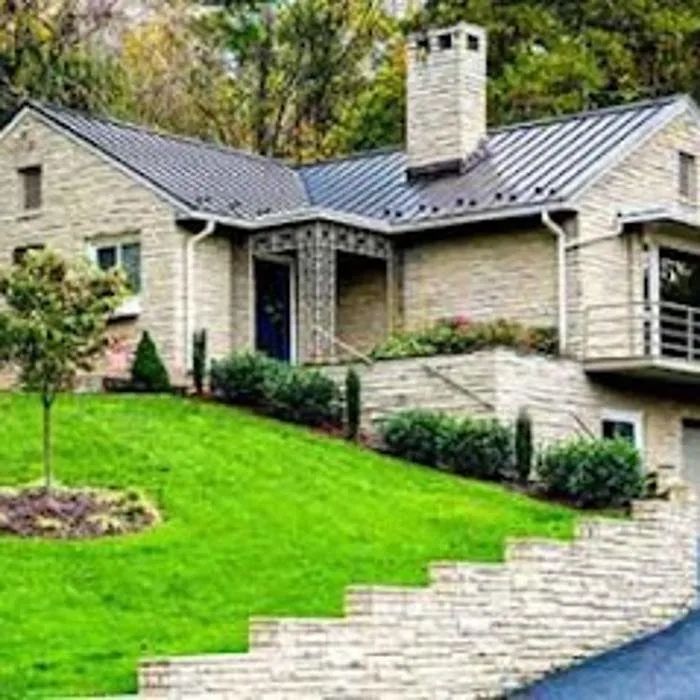 Slide of Commonwealth Roofing Specialists