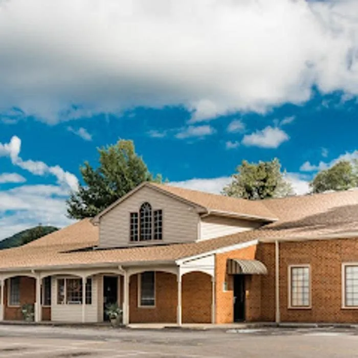 Slide of Commonwealth Roofing Specialists