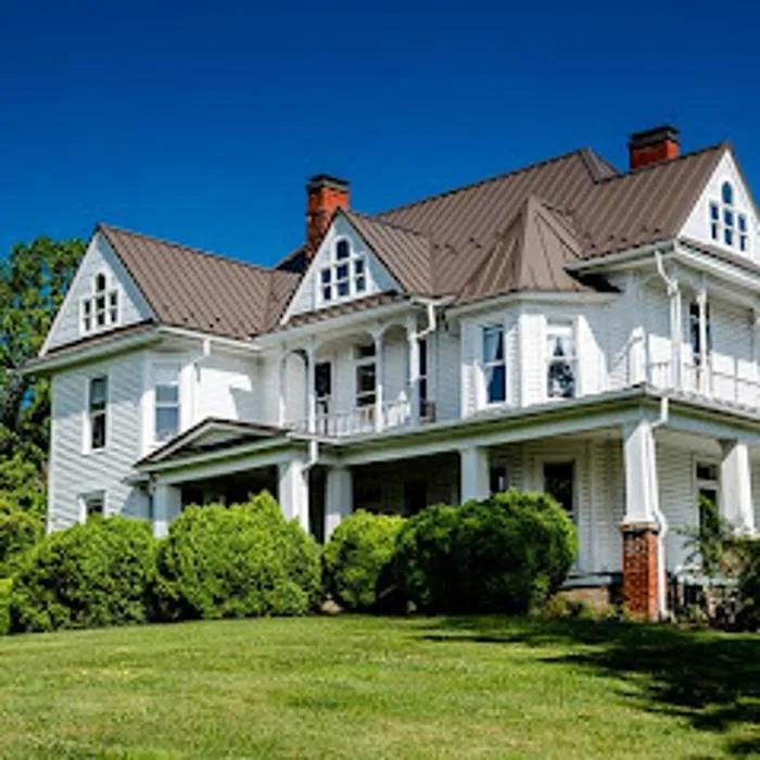 Slide of Commonwealth Roofing Specialists