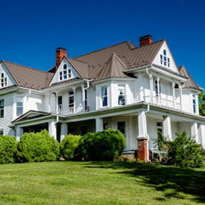 Slide of Commonwealth Roofing Specialists