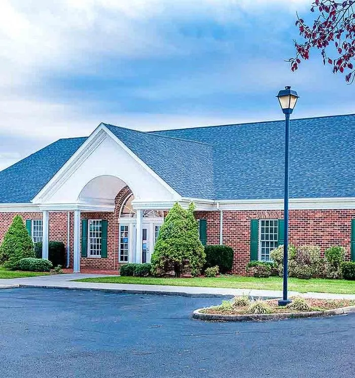 Top-rated roof replacement in Huddleston, VA by Commonwealth Roofing Specialists