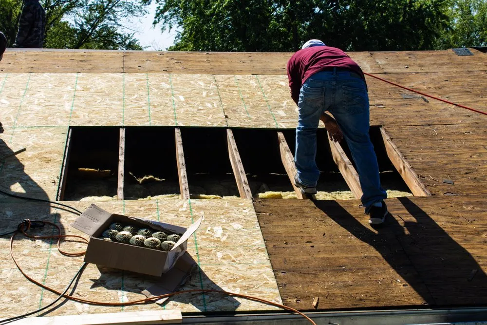 Slide of CoMo Premium Exteriors