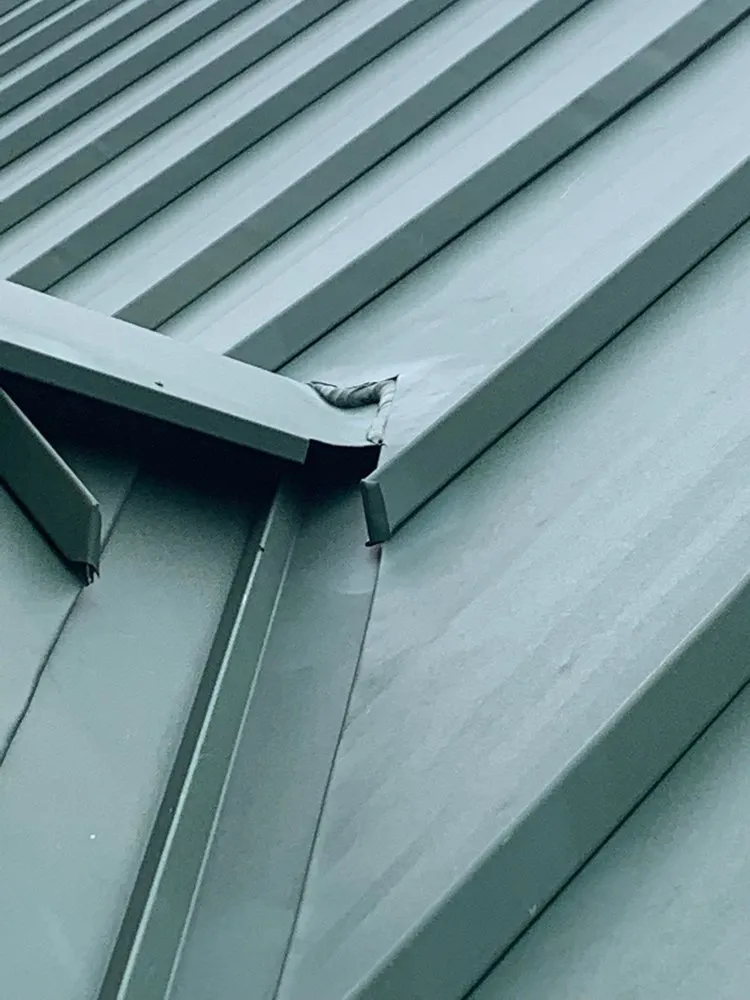 Slide of CoMo Premium Exteriors