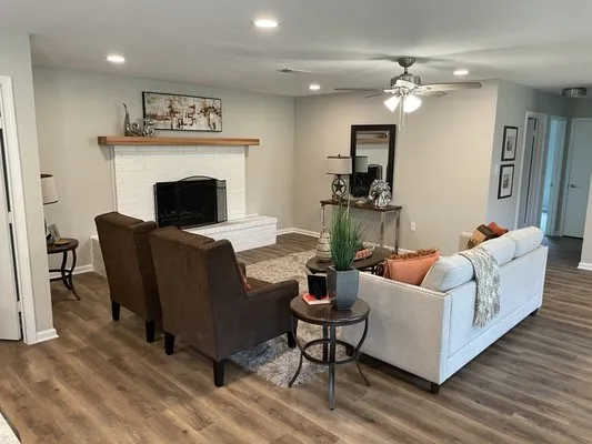 Compass Restorations Logo