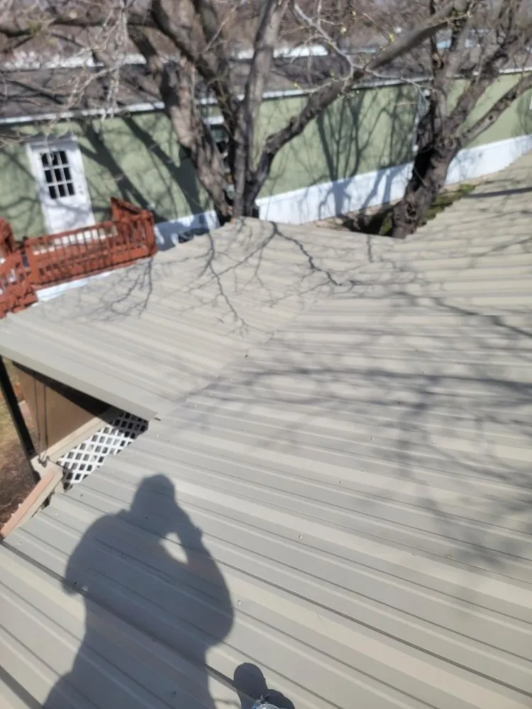 Slide of Complete Construction & Roofing