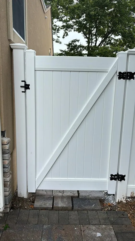 Slide of Complete Home Solutions