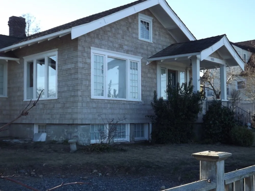Emergency shingle roofing service experts serving Sedro-Woolley, WA - Complete roofing and contracting