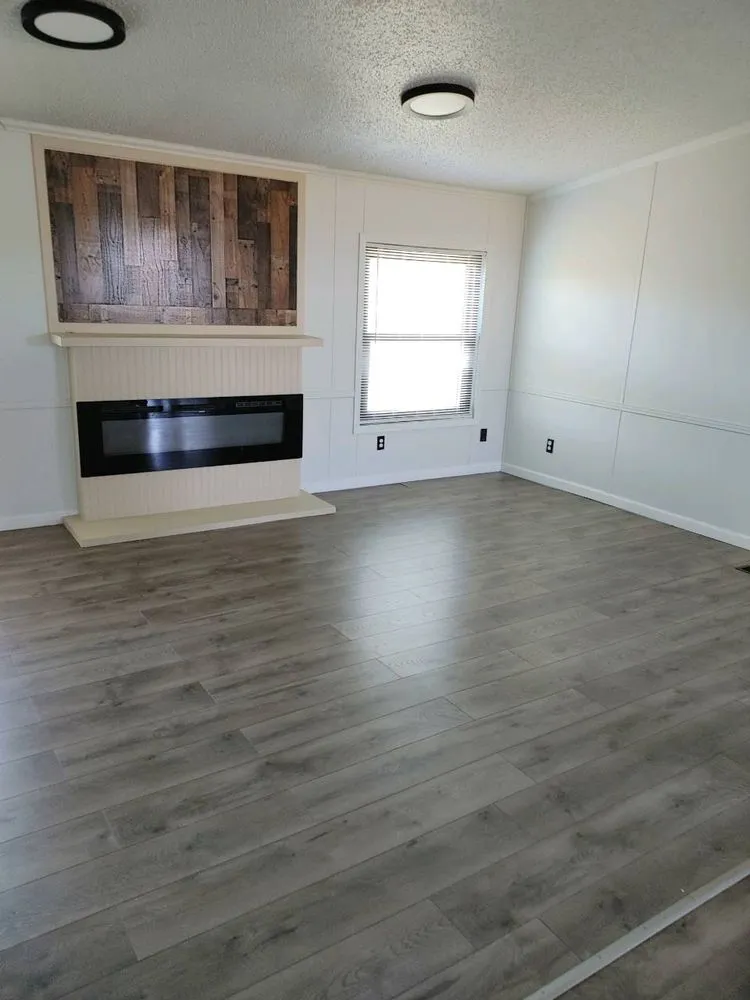 Slide of Complete Roofing and Solar