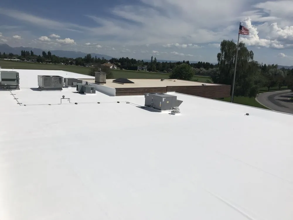 Emergency roof inspection experts serving Sweet, ID - Complete Roofing Systems