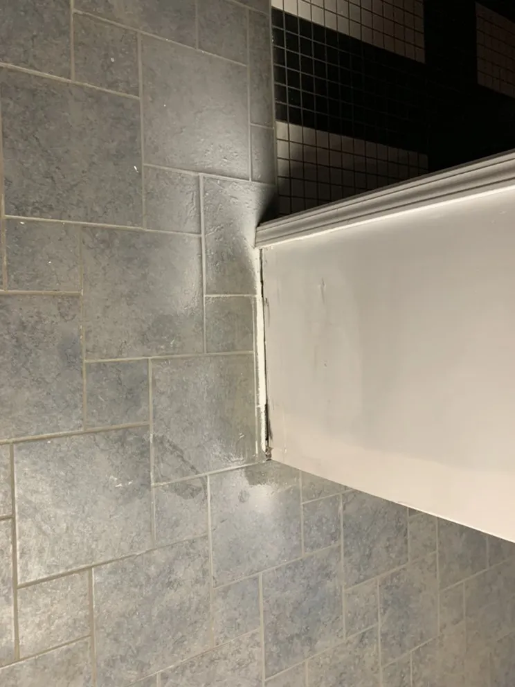 Slide of Complete Solutions Contracting