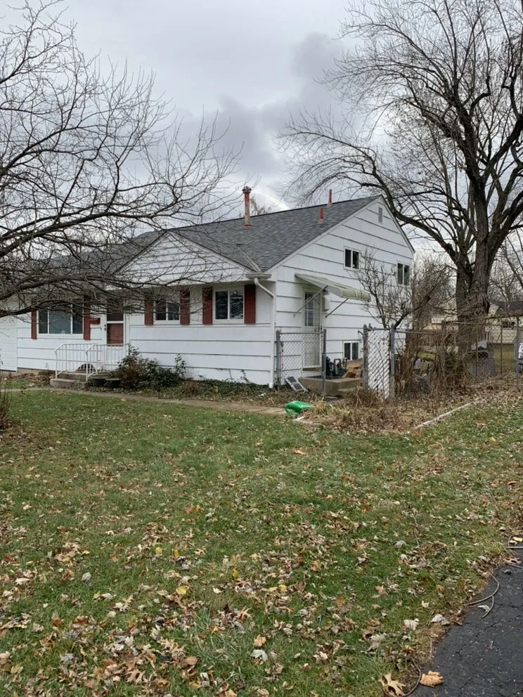 Slide of Complete Solutions Contracting