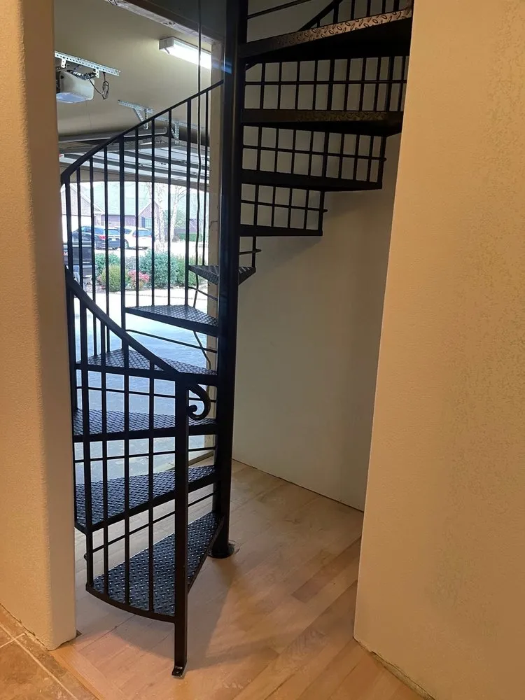 Slide of Condor General Contracting