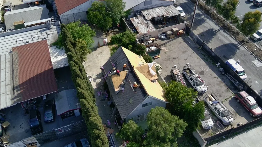 Slide of Confirmed Roofing Experts