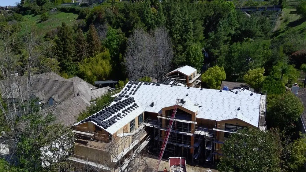 Slide of Confirmed Roofing Experts