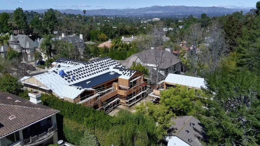 Slide of Confirmed Roofing Experts