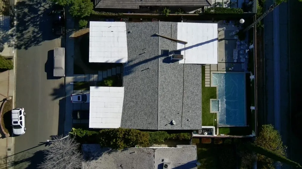 Slide of Confirmed Roofing Experts