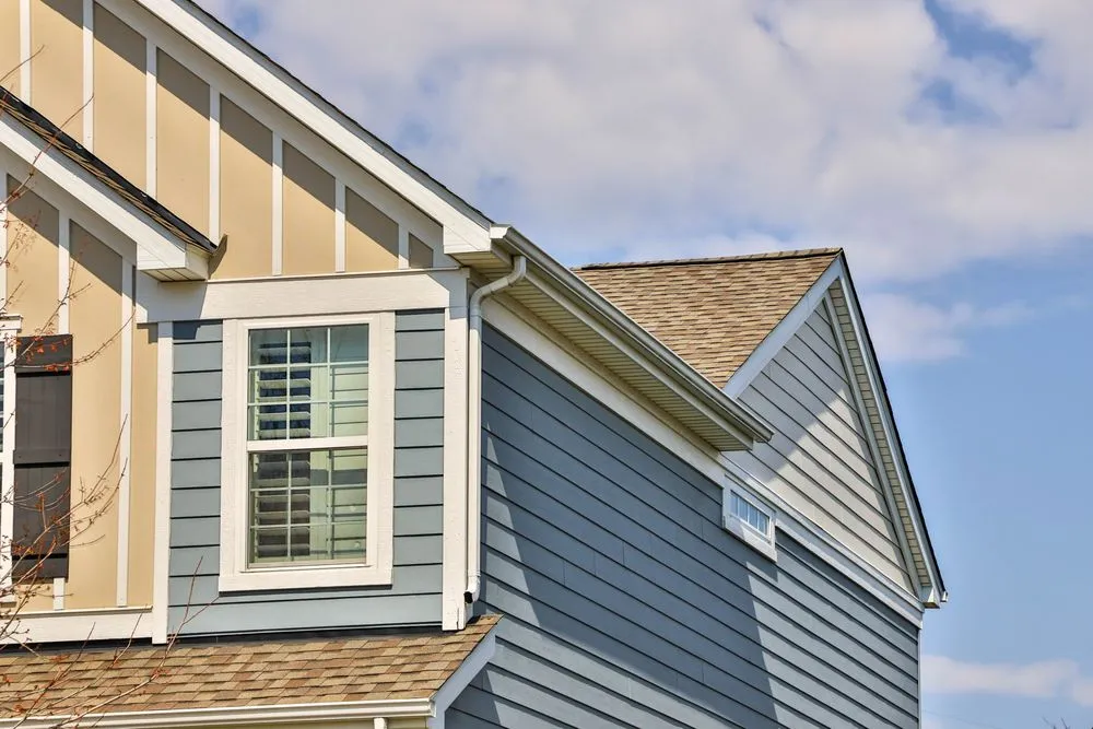 Expert roof repair with free inspection in St. Louis, MO by Conner Roofing
