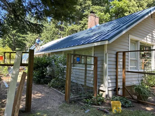 Connolly Construction Company Logo