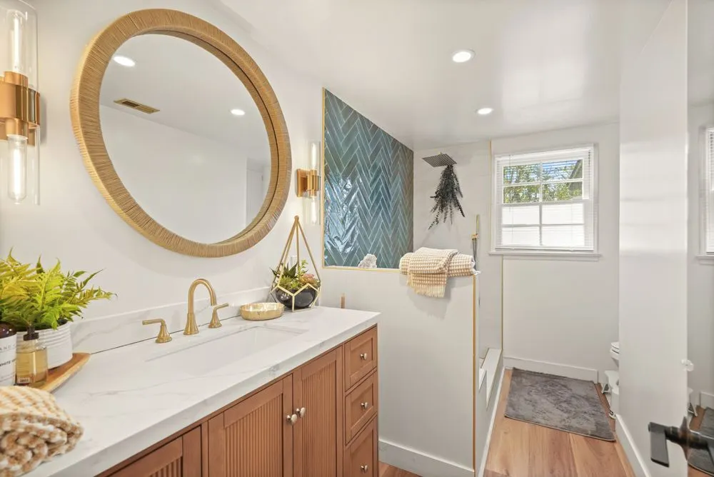 Slide of Connolly Construction