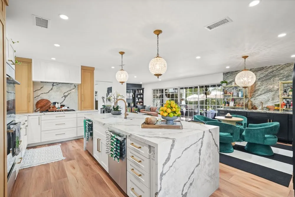 Slide of Connolly Construction