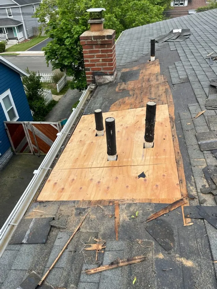 Slide of Construccion On Top