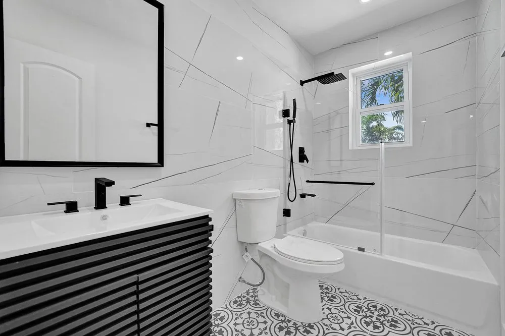 Slide of Construction 95