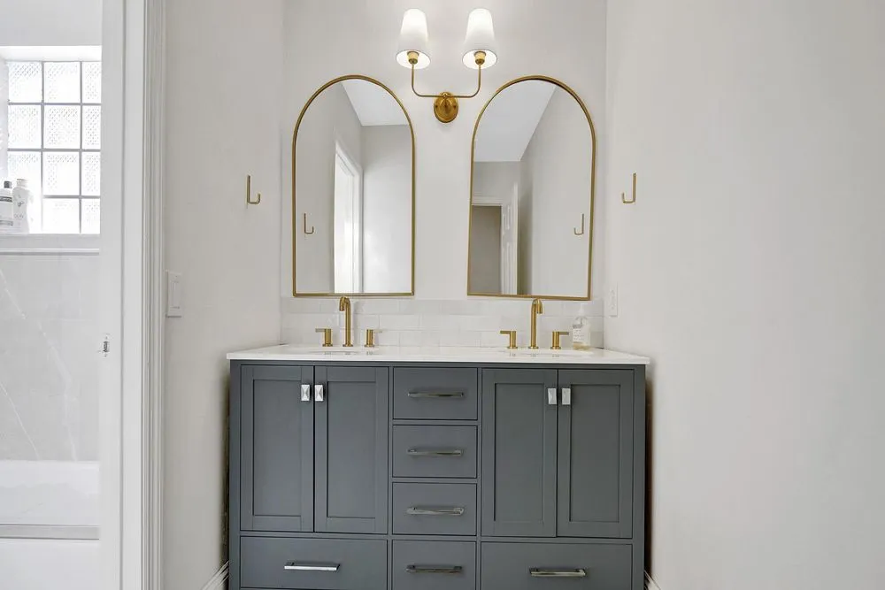 Slide of Construction 95