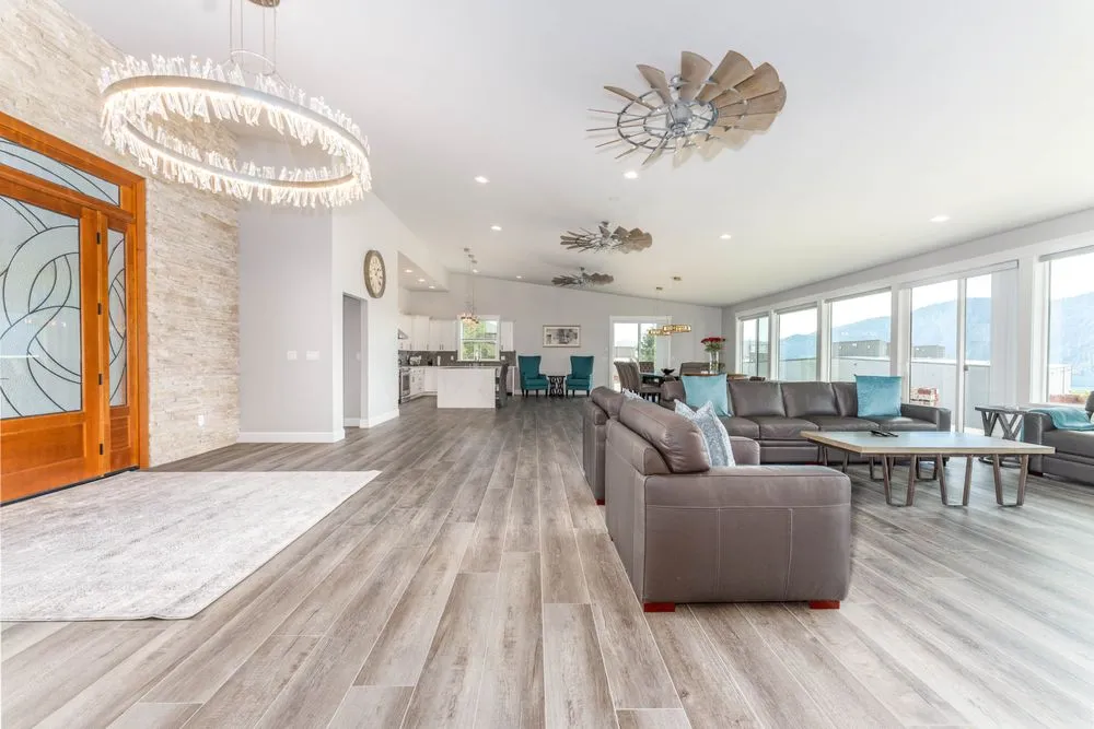 Slide of Construction Expeditors