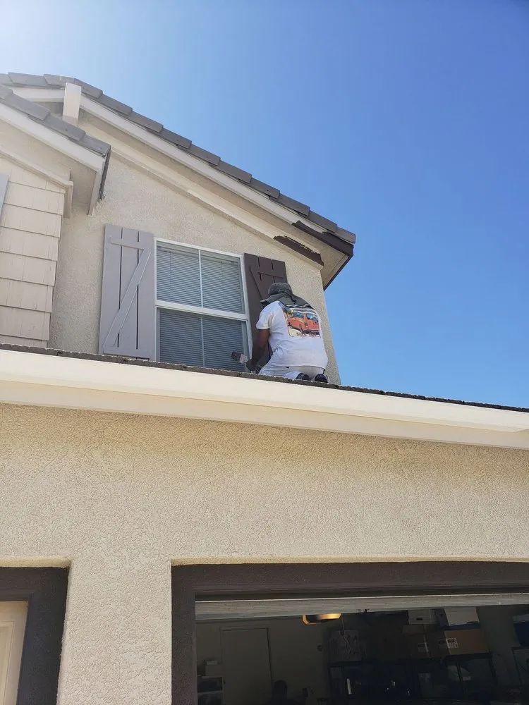 Slide of Construction Home Advisor