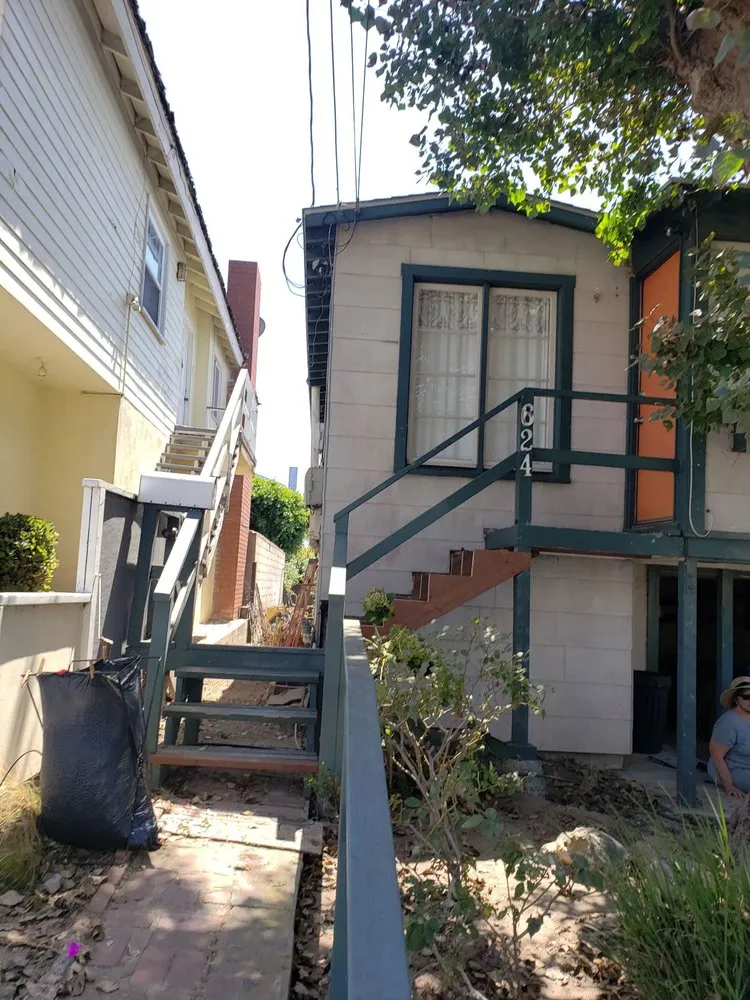 Slide of Construction Home Advisor