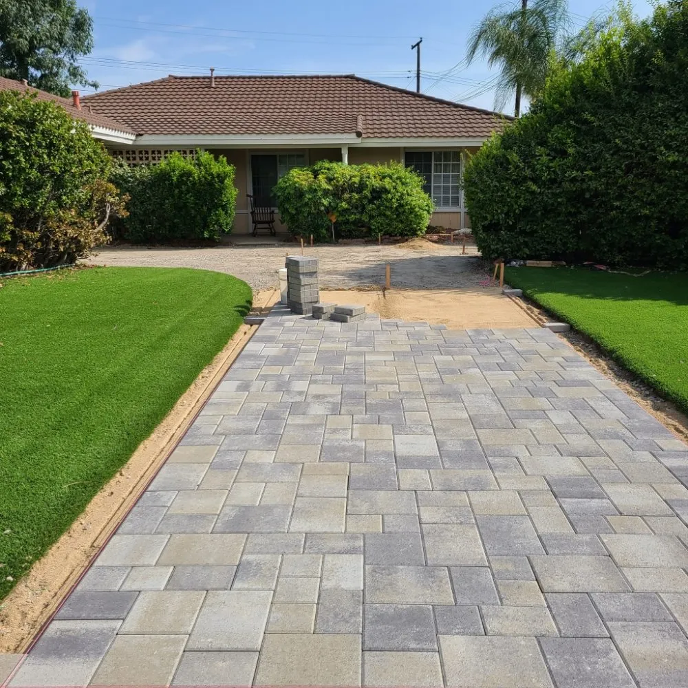 Slide of Construction Home Advisor