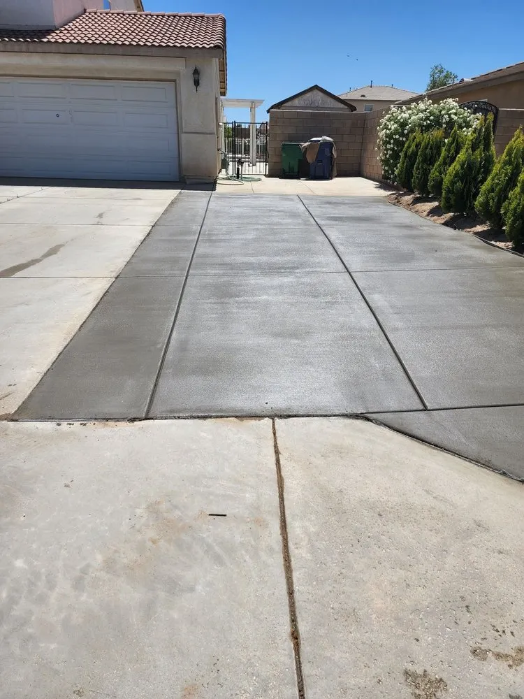 Slide of Construction Home Advisor