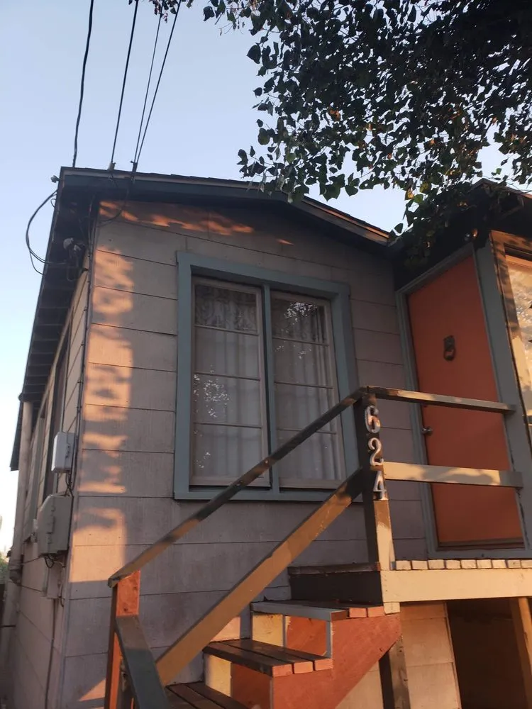 Slide of Construction Home Advisor