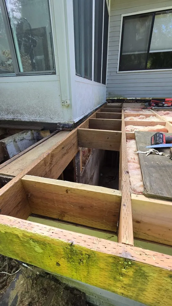 Professional roof installation for homes in Tulalip Bay, WA by Construction Pro