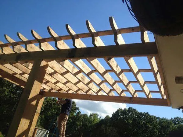 Reliable roof leak repair in Sumner, MS by Construction Specialist